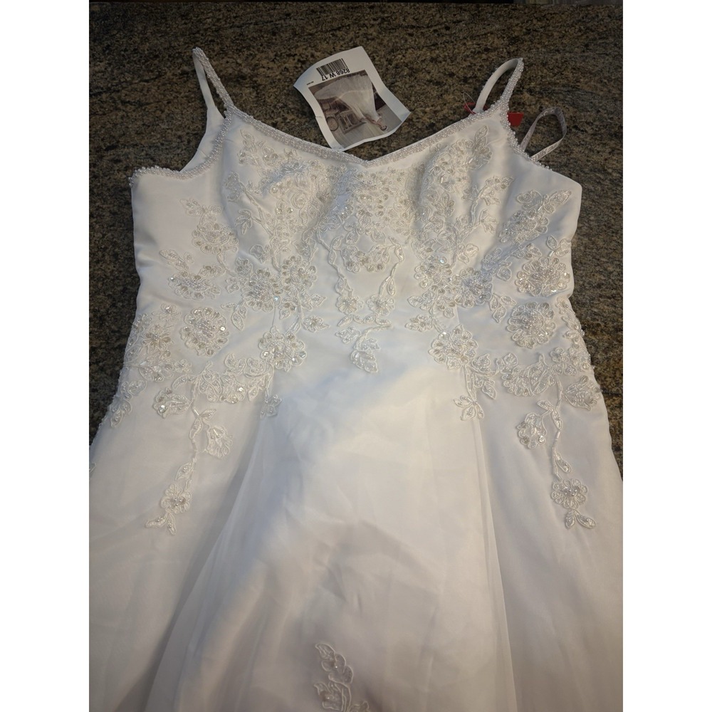 NWT Mary's Bridal Wedding Dress Size 18 Crystals Beading White Ivory Style 8268 - Picture 10 of 15